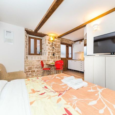 First Vestibul Apartman Split Kültér fotó