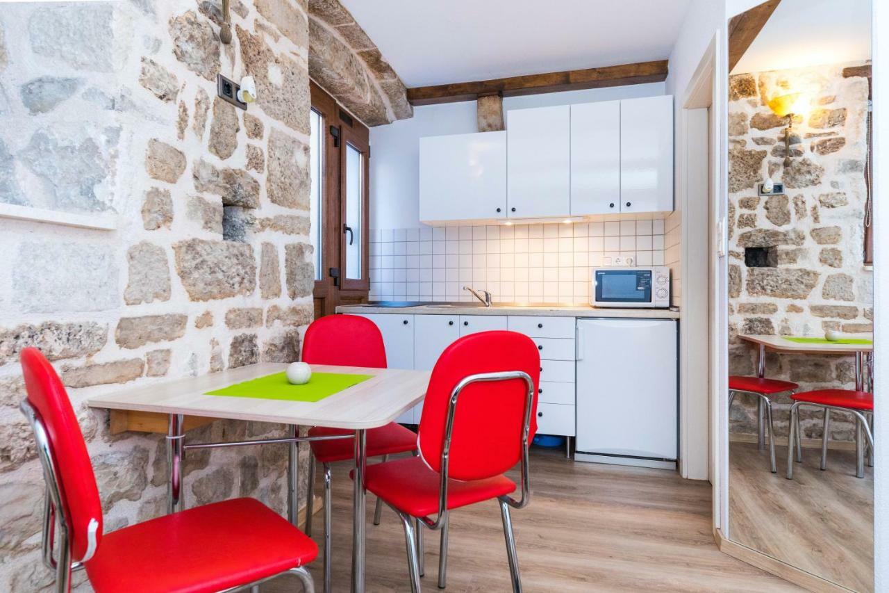 First Vestibul Apartman Split Kültér fotó